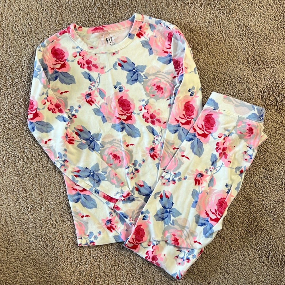 Gap long sleeve PJ set (Like New)
